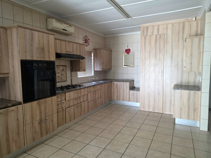 4 Bedroom Property for Sale in Oosterville Northern Cape